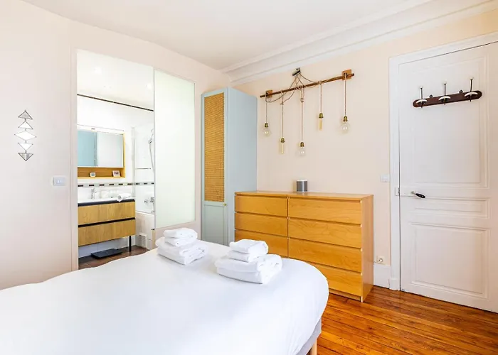 Guestready - Colourful And Comfortable Flat For 2 Apartment *